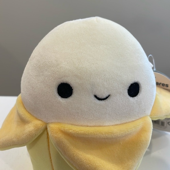 NWT 5” Junie the Banana 🍌 Squishmallow - Picture 2 of 7